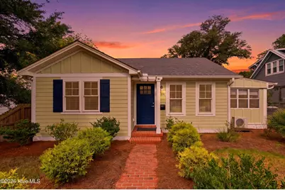 609 Clarendon Avenue, Southport, NC 28461 - Photo 1