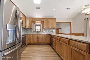 412 W Barracuda Dr, Nags Head, NC 27959 - Photo 9