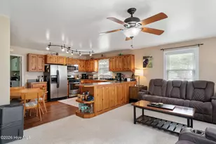 146 Chicken Neck Rd, Teachey, NC 28464 - Photo 7