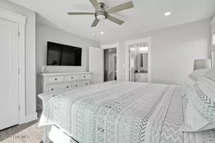3527 E Beach Dr, Oak Island, NC 28465 - Photo 37