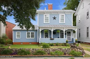 122 E 2nd St, Washington, NC 27889 - Photo 1