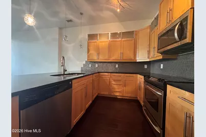 801 N 4th Street #Apt 302, Wilmington, NC 28401 - Photo 9