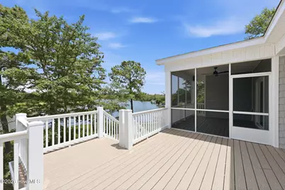 204 Ashley Place, Swansboro, NC 28584 - Photo 17