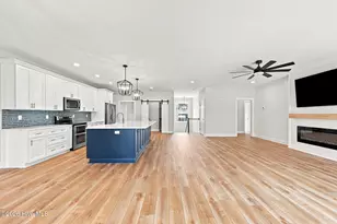 204 Ashley Pl, Swansboro, NC 28584 - Photo 31