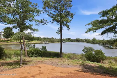 204 Ashley Place, Swansboro, NC 28584 - Photo 21