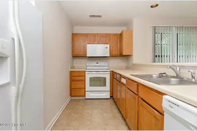 1733 41st Street #Apt A, Wilmington, NC 28403 - Photo 11