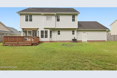 812 Commons Drive N, Jacksonville, NC 28546 - Photo 15