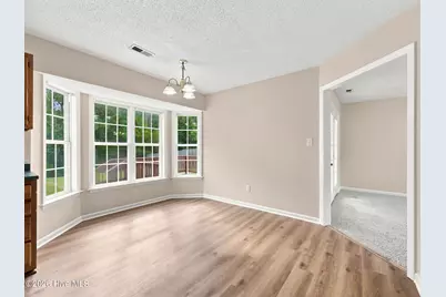 812 Commons Drive N, Jacksonville, NC 28546 - Photo 11