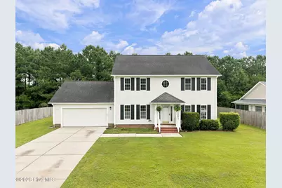 812 Commons Drive N, Jacksonville, NC 28546 - Photo 1