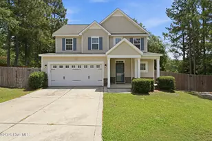 133 Star Ct, Aberdeen, NC 28315 - Photo 1