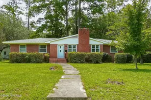 725 Devon Ct, Wilmington, NC 28403 - Photo 1