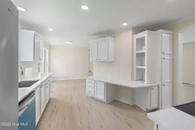 3224 Seacrest Avenue SW, Supply, NC 28462 - Photo 13