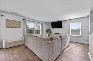 1121 St Augustine Dr, Castle Hayne, NC 28429 - Photo 11