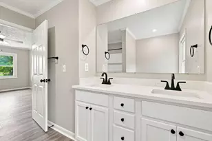 1 Berkshire Dr, Jacksonville, NC 28546 - Photo 31