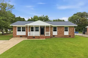 1 Berkshire Dr, Jacksonville, NC 28546 - Photo 1