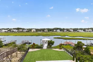 2512 W Pelican Dr, Oak Island, NC 28465 - Photo 5