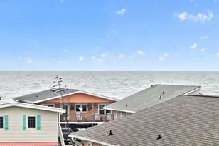 2512 W Pelican Dr, Oak Island, NC 28465 - Photo 63
