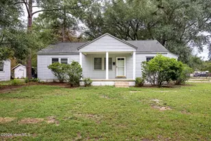 413 Seymour St, Aberdeen, NC 28315 - Photo 1