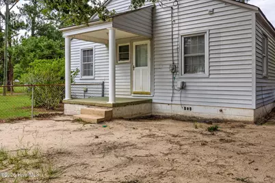 413 Seymour Street, Aberdeen, NC 28315 - Photo 5