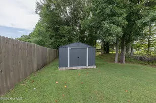 303 Mertz Ct, Hubert, NC 28539 - Photo 39