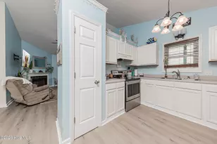 303 Mertz Ct, Hubert, NC 28539 - Photo 17