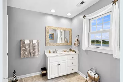1921 Oak Harbour Drive SW, Ocean Isle Beach, NC 28469 - Photo 37