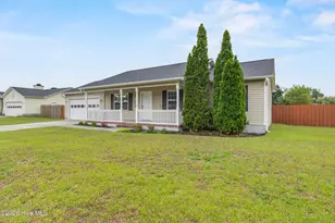 107 Lois Ct, Richlands, NC 28574 - Photo 3