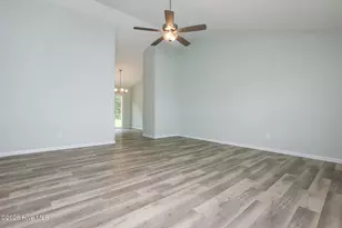 122 Buckskin Dr, Pollocksville, NC 28573 - Photo 5