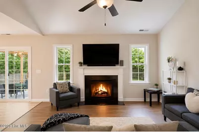 407 Hidden Oaks Drive, Jacksonville, NC 28546 - Photo 5