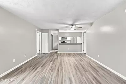 313 Thalia Station Court, Virginia Beach, VA 23456 - Photo 5