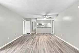 313 Thalia Station Ct, Virginia Beach, VA 23456 - Photo 5