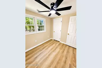 704 N Grimes Street, Robersonville, NC 27871 - Photo 11
