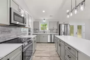111 Silver Leaf Dr, Jacksonville, NC 28546 - Photo 9