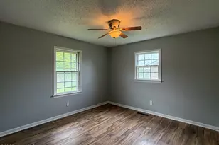 510 W Church St, Pikeville, NC 27863 - Photo 9