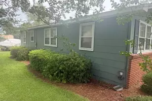 507 E 3rd Ave, Chadbourn, NC 28431 - Photo 11