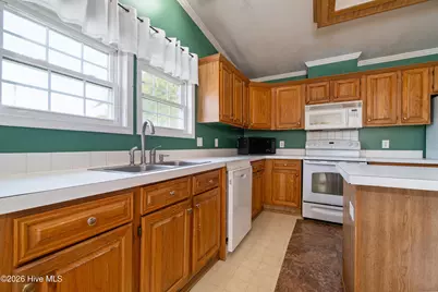 119 Dixon Drive, Newport, NC 28570 - Photo 11