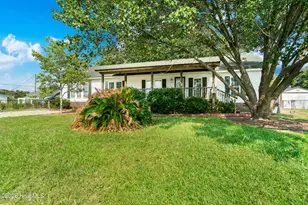 119 Dixon Dr, Newport, NC 28570 - Photo 3