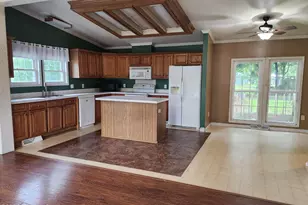 119 Dixon Dr, Newport, NC 28570 - Photo 5