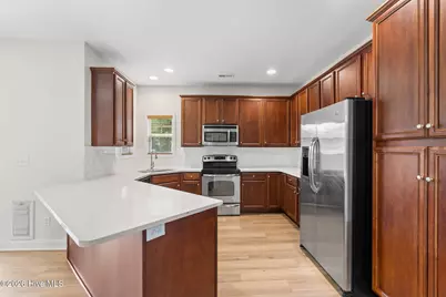 8064 W Highcroft Drive NE, Leland, NC 28451 - Photo 9