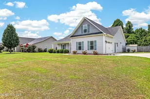 109 Pembury Way, Richlands, NC 28574 - Photo 3