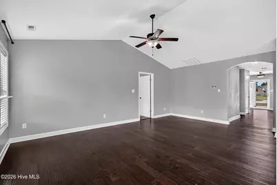 109 Pembury Way, Richlands, NC 28574 - Photo 7