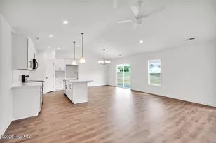307 Riva Ridge, Burgaw, NC 28425 - Photo 3