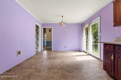 402 5th Street, Bladenboro, NC 28320 - Photo 9