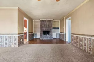 402 5th St, Bladenboro, NC 28320 - Photo 11