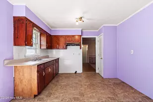 402 5th St, Bladenboro, NC 28320 - Photo 7