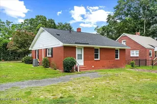 601 E 8th St, Washington, NC 27889 - Photo 23