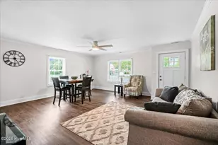 601 E 8th St, Washington, NC 27889 - Photo 9