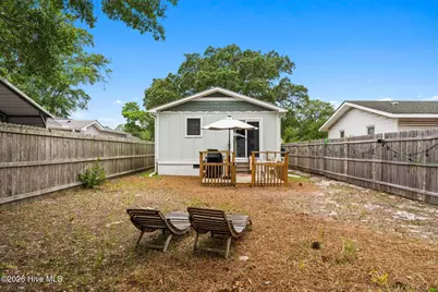908 N Lord Street, Southport, NC 28461 - Photo 23