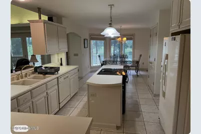 909 Lakeview Drive, Clinton, NC 28328 - Photo 5