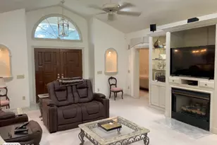 909 Lakeview Dr, Clinton, NC 28328 - Photo 11